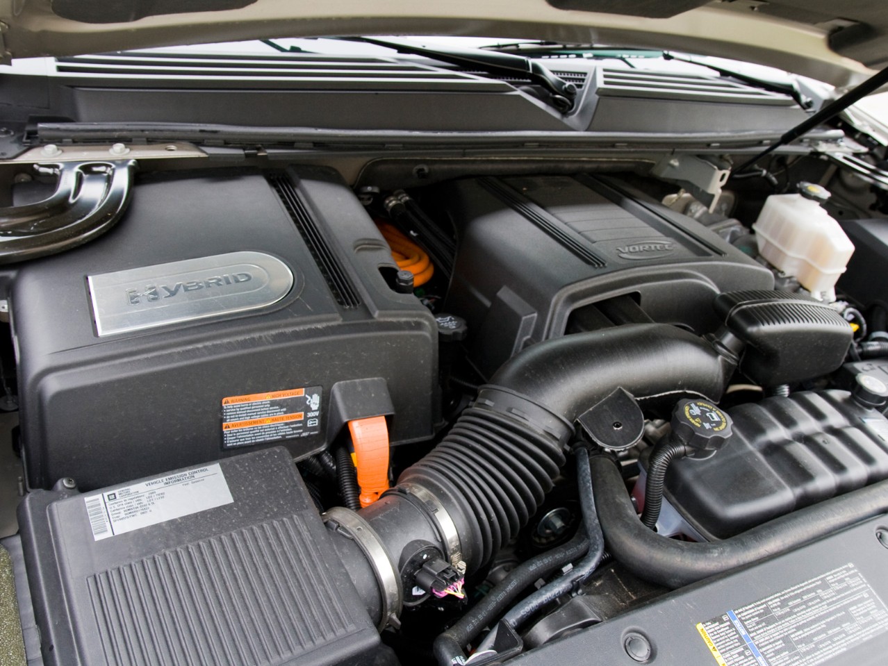 2027 GMC Yukon Hybrid Engine